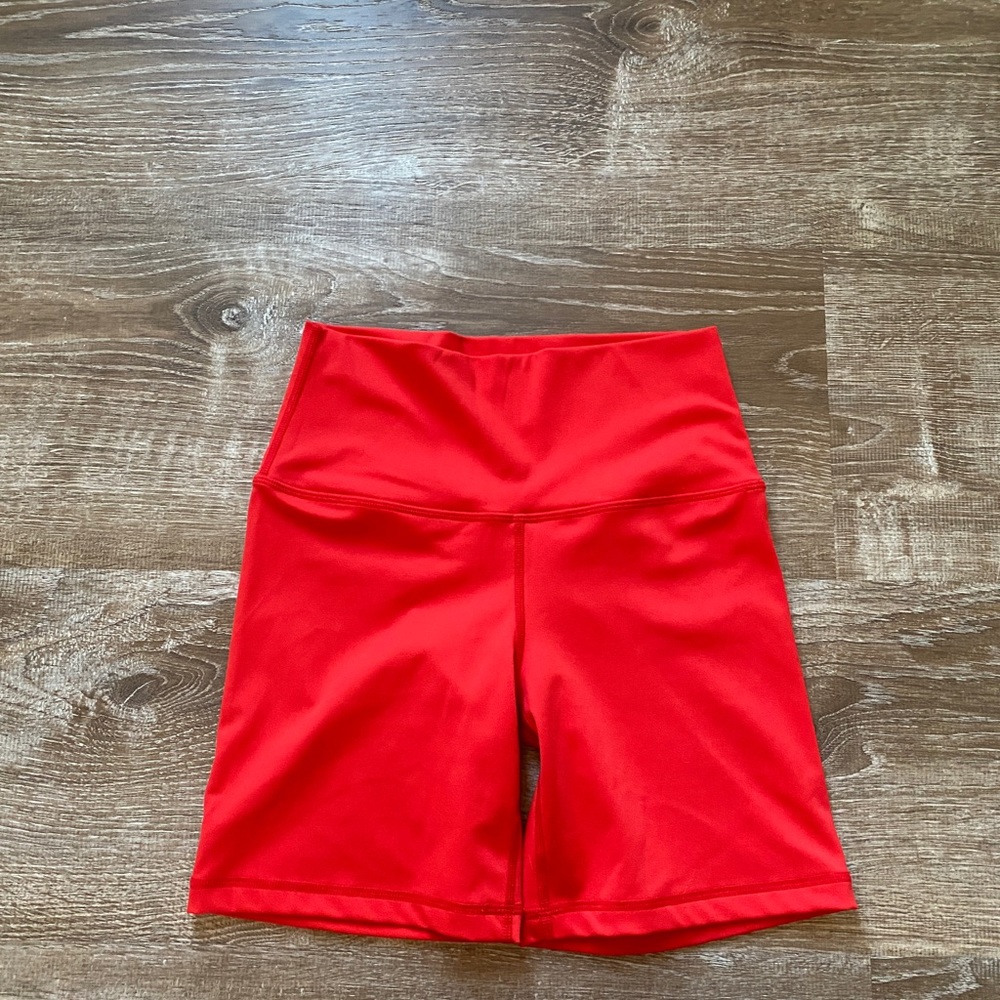 SET active luxform bike shorts in spicy